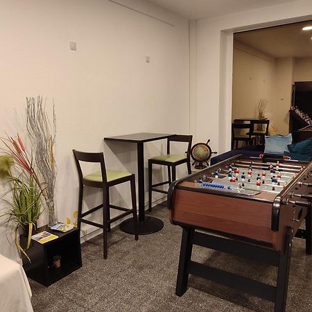 Auberge De Jeunesse Hi Nice Les Camelias 外观 照片